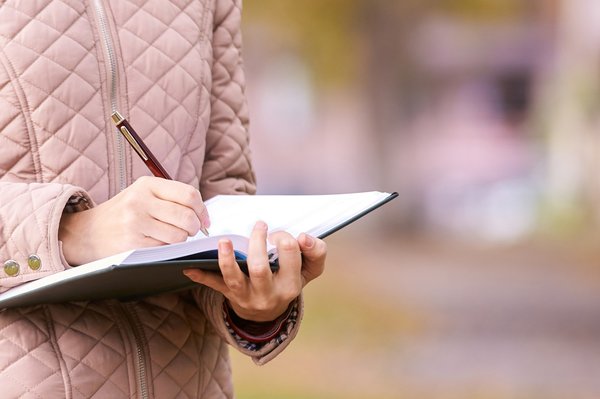 Veste matelassée fleurie pour femme : le style à portée de main